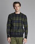 ROUND NECK 58%ACRY/27%NYL/10%WOOL/5%SPAND. NAVY CHECK