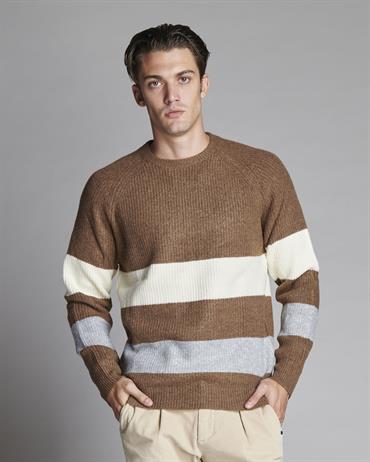 ROUND NECK 62%ACRY/30%NYL/6%WOOL/2%SPAND. BEIGE