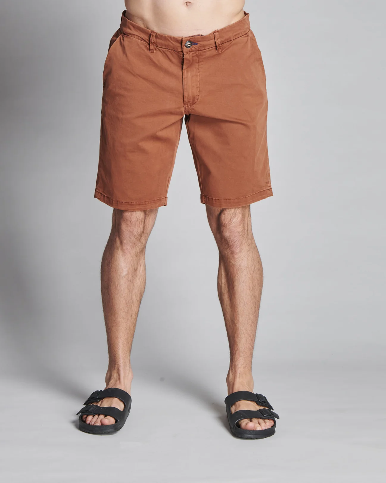 CHINO SHORT COMF. TWILL STRETCH G/D RUST