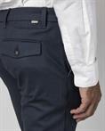 CHINO LONG SLIM TECHNICAL ALLOVER F/D NAVY