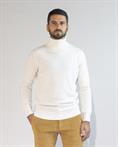 TURTLENECK 25%VISC/25%POLYAM/45%E.F.MERINO/5%CASH O.WHIT