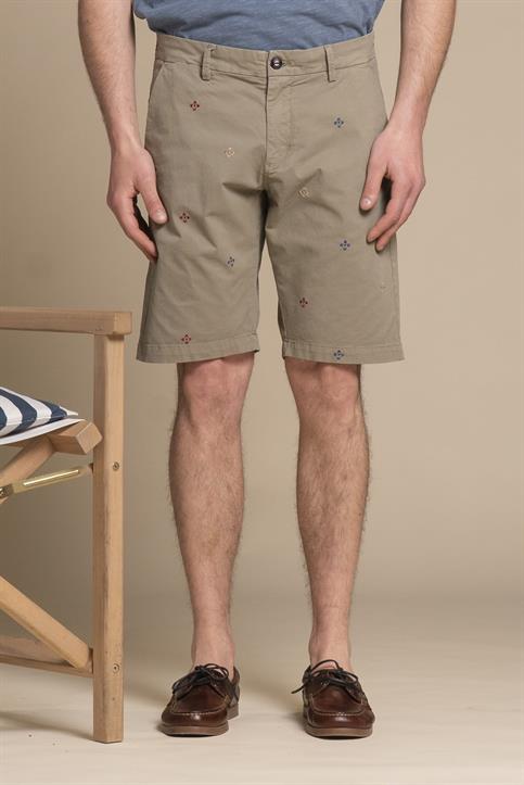CHINO SHORT COMF.TWILL STRETCH G/D EMBROIDERY SALVIA