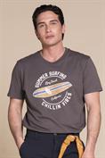 T-SHIRT PRN S/S JERSEY SOLID F/D CARBON FINISH C.ROCK