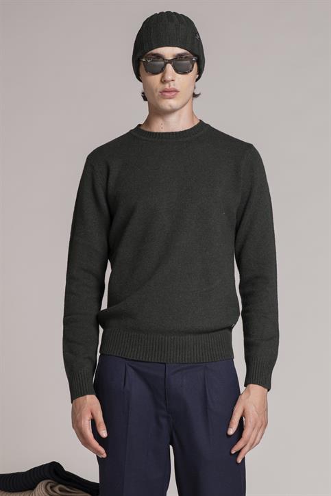 ROUND NECK LAMBSWOOL DK.GREEN
