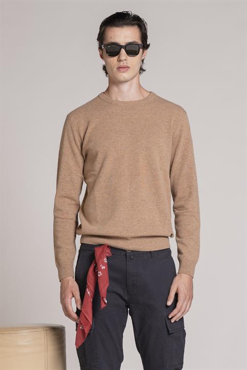 ROUND NECK LAMBSWOOL ALMOND