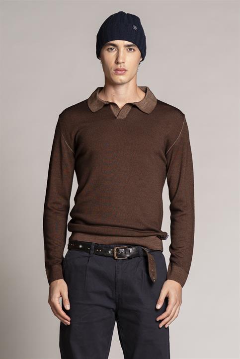 POLO NECK SKIPPER MERINOS ACID WASH DK.MUD