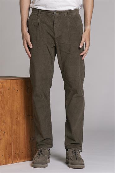 CHINO LONG PENCES COMF.CORD.500 STR.F/D MIL.GREEN