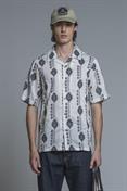 BOWLING SHIRT S/S COMF.CTN/LIN S.WASH OFF WHITE