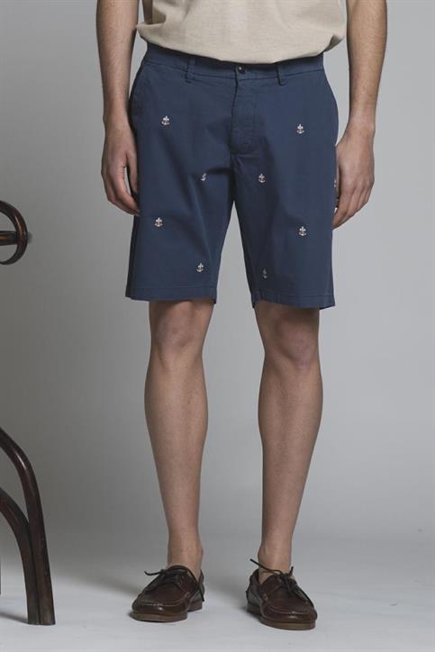 CHINO SHORT COMF.TWILL STRETCH G/D EMBROIDERY BLUE
