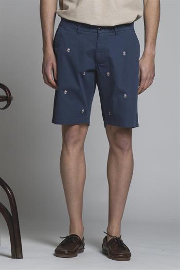 CHINO SHORT COMF.TWILL STRETCH G/D EMBROIDERY BLUE