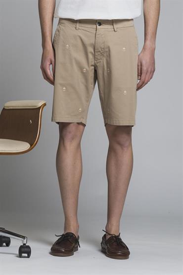 CHINO SHORT COMF.TWILL STRETCH G/D EMBROIDERY BEIGE