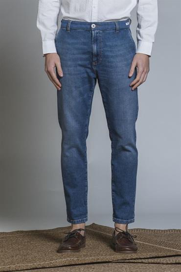 CHINO LONG COMF.DENIM MID.BLUE