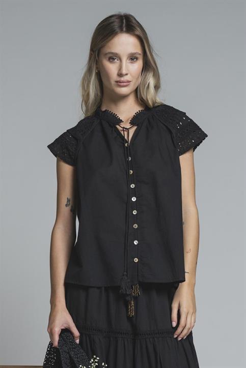BLOUSE S/S EMBROIDERY 100% COTTON BLACK